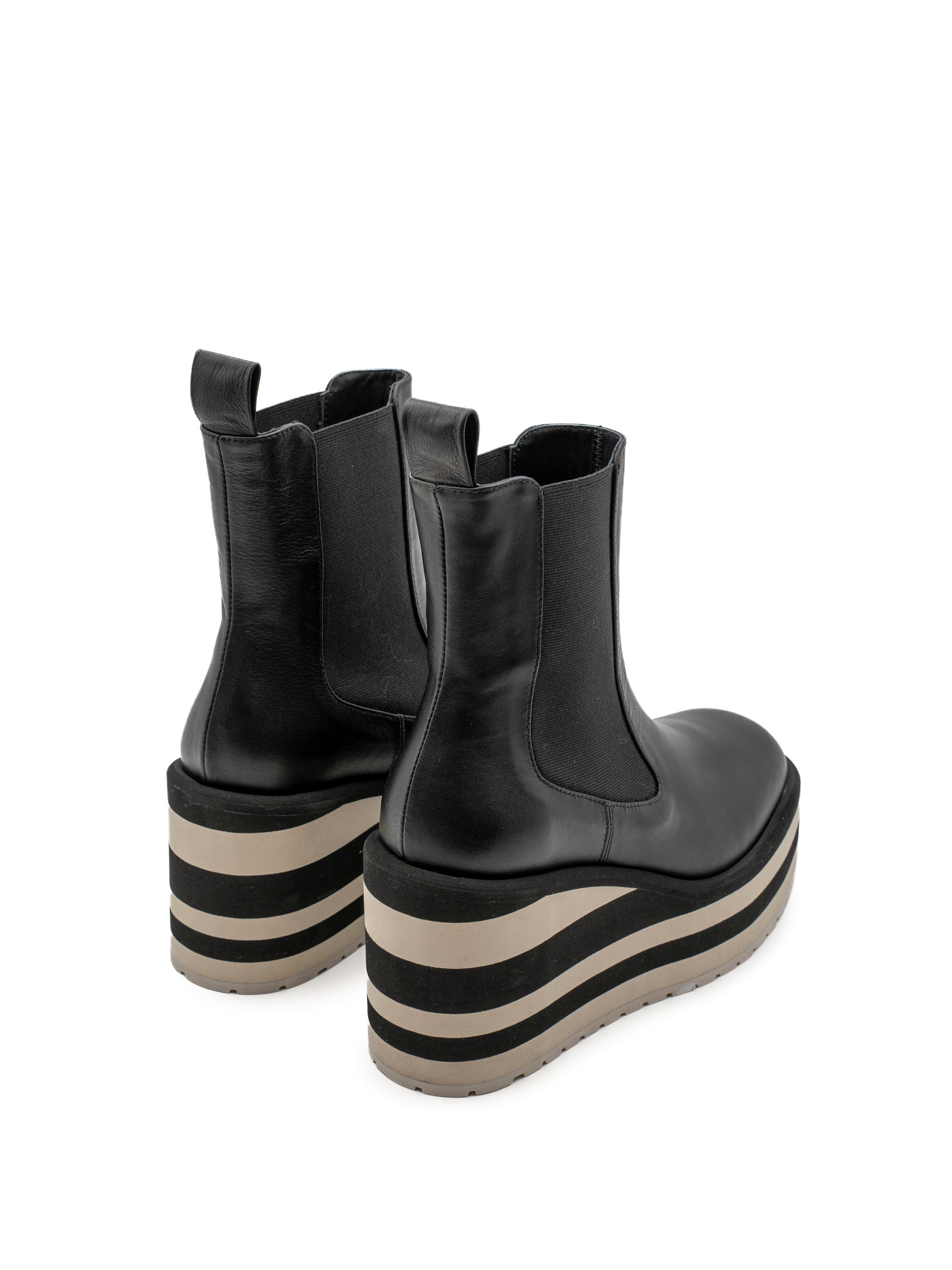 LIA NAPPA BLACK