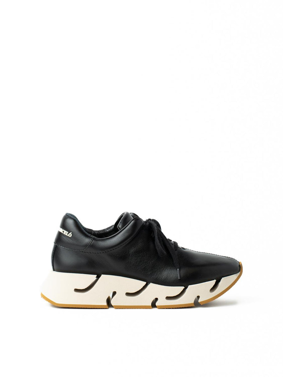 PIA NAPPA BLACK
