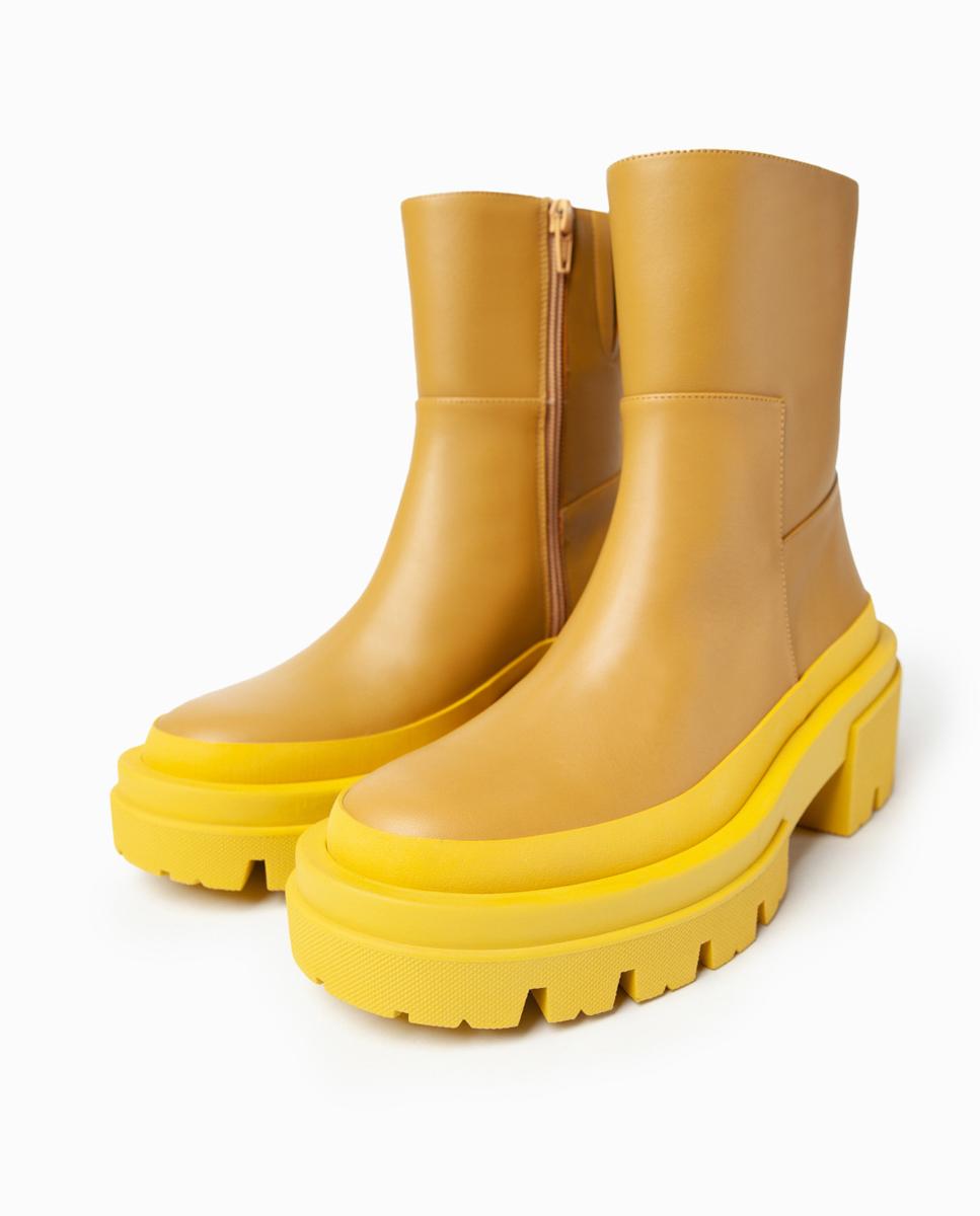 Charlote Camus Ochre