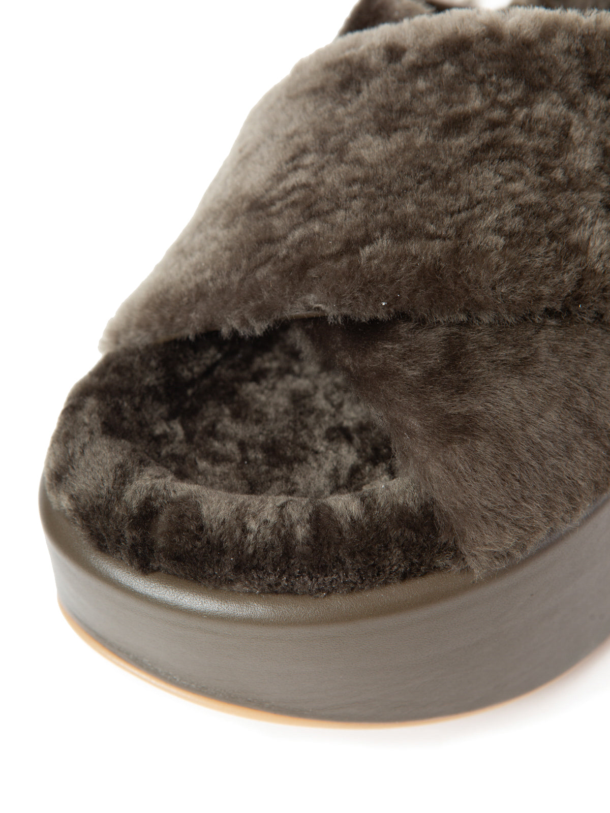 NELLY | MOUTON  OLIVE