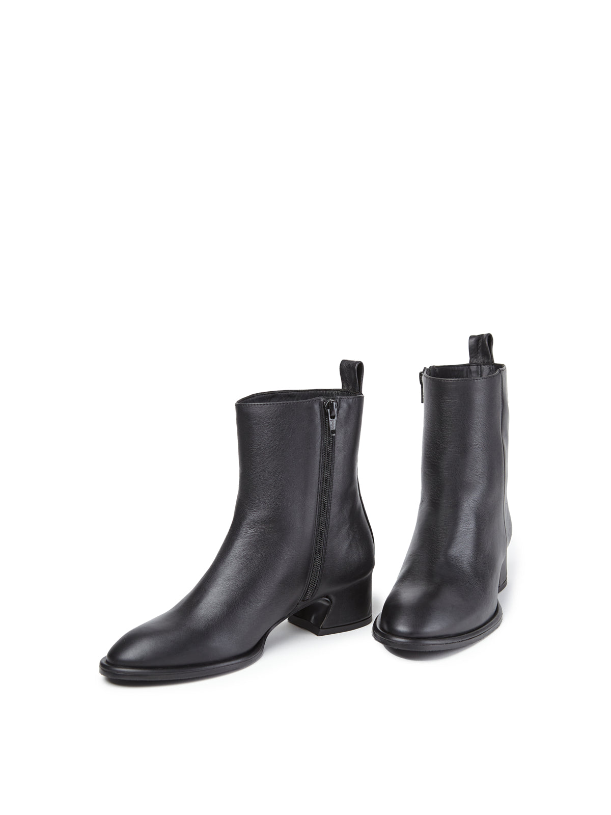 Callie Napasoft Black