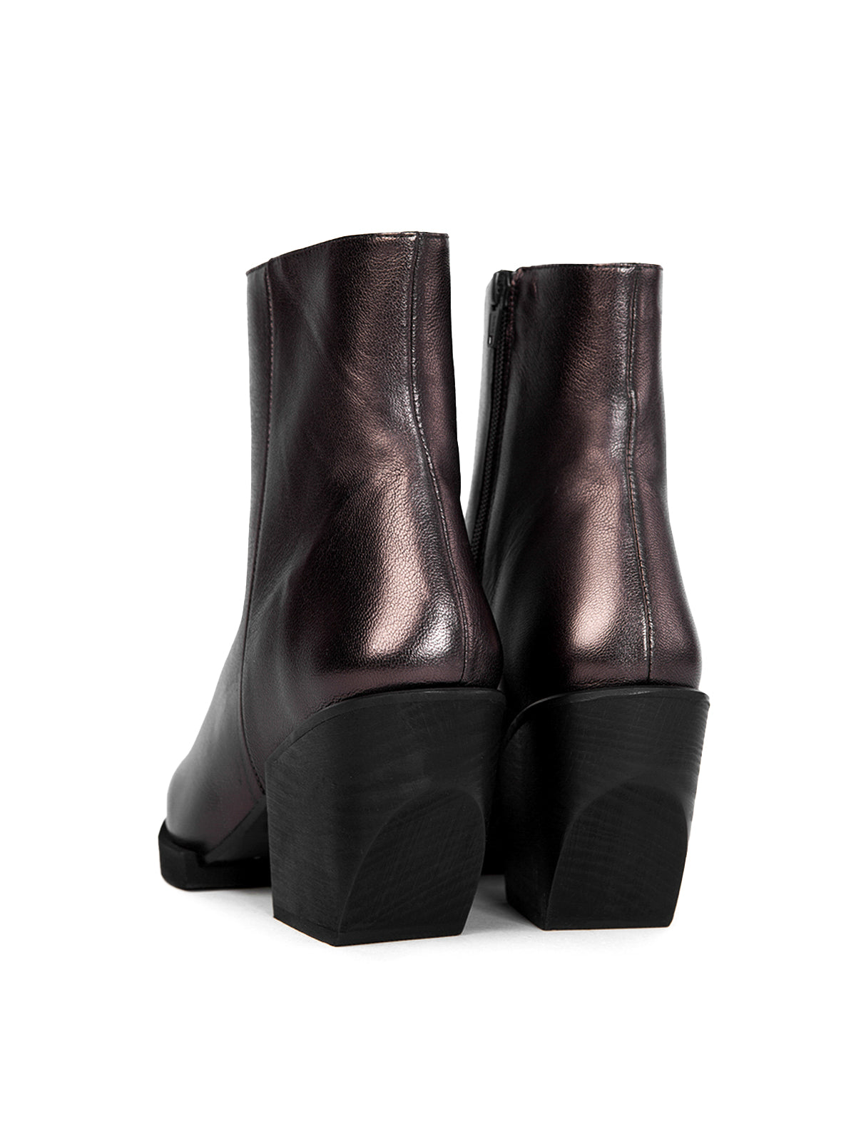 BEA | METALLO/DADO EVA/NERO