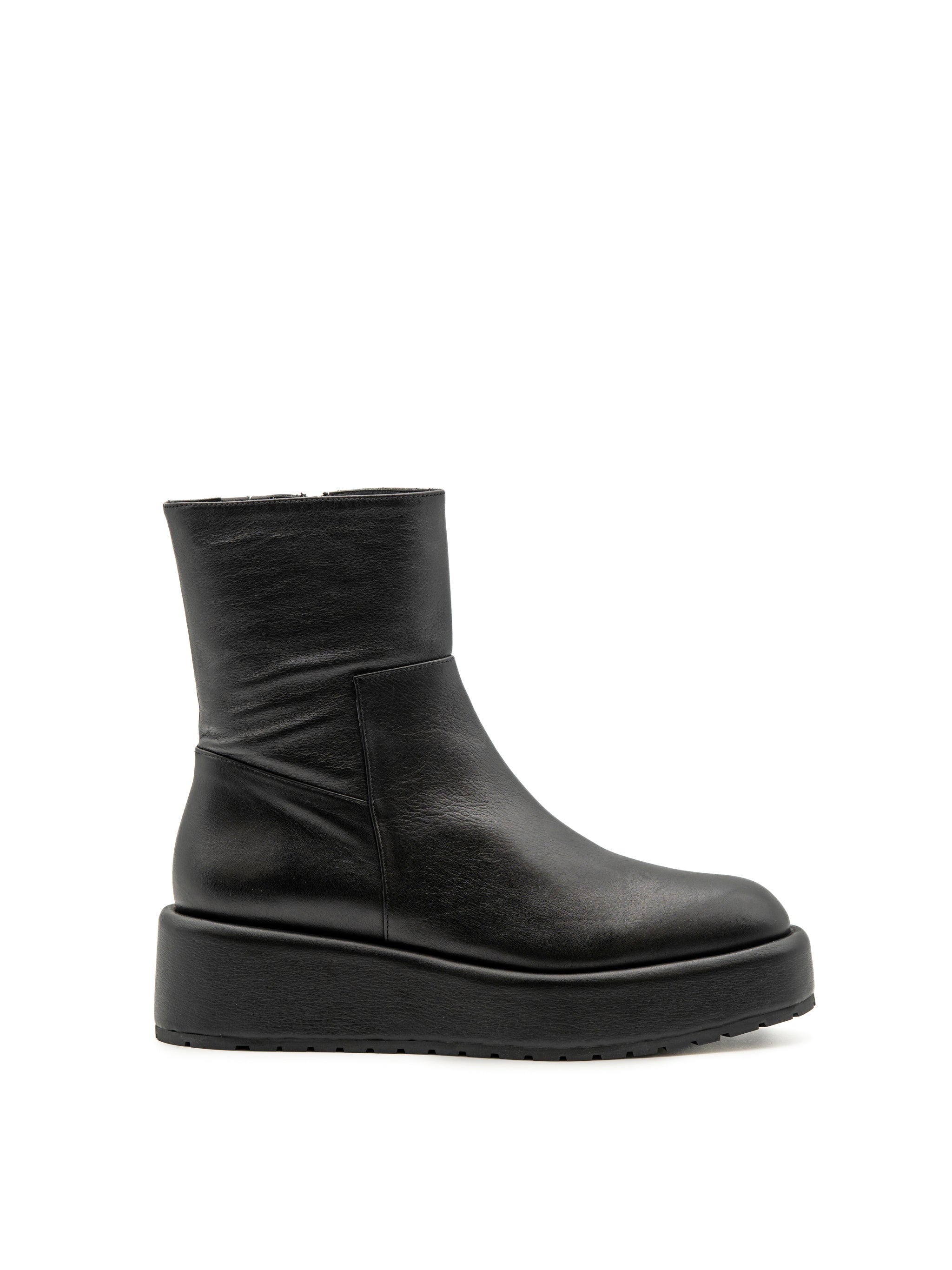 RENATA NAPPA BLACK