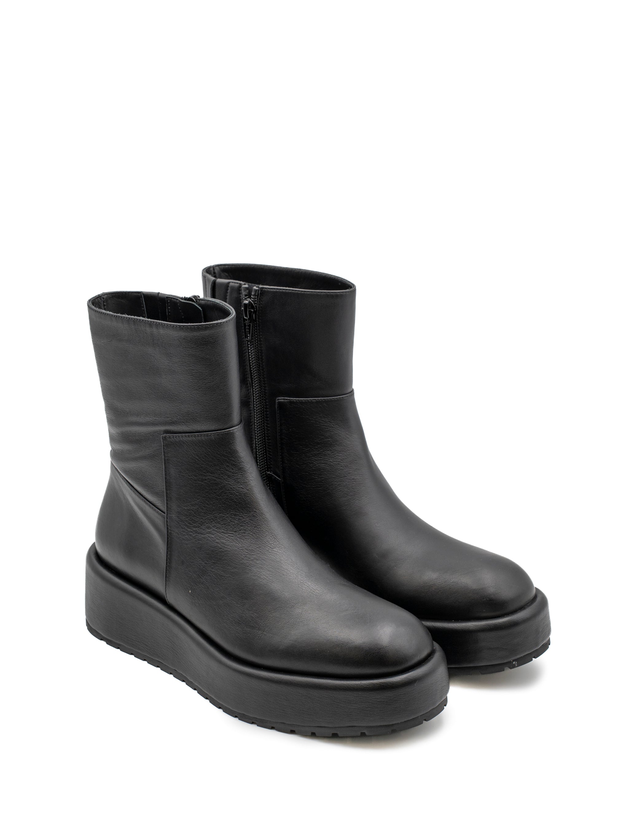 RENATA NAPPA BLACK