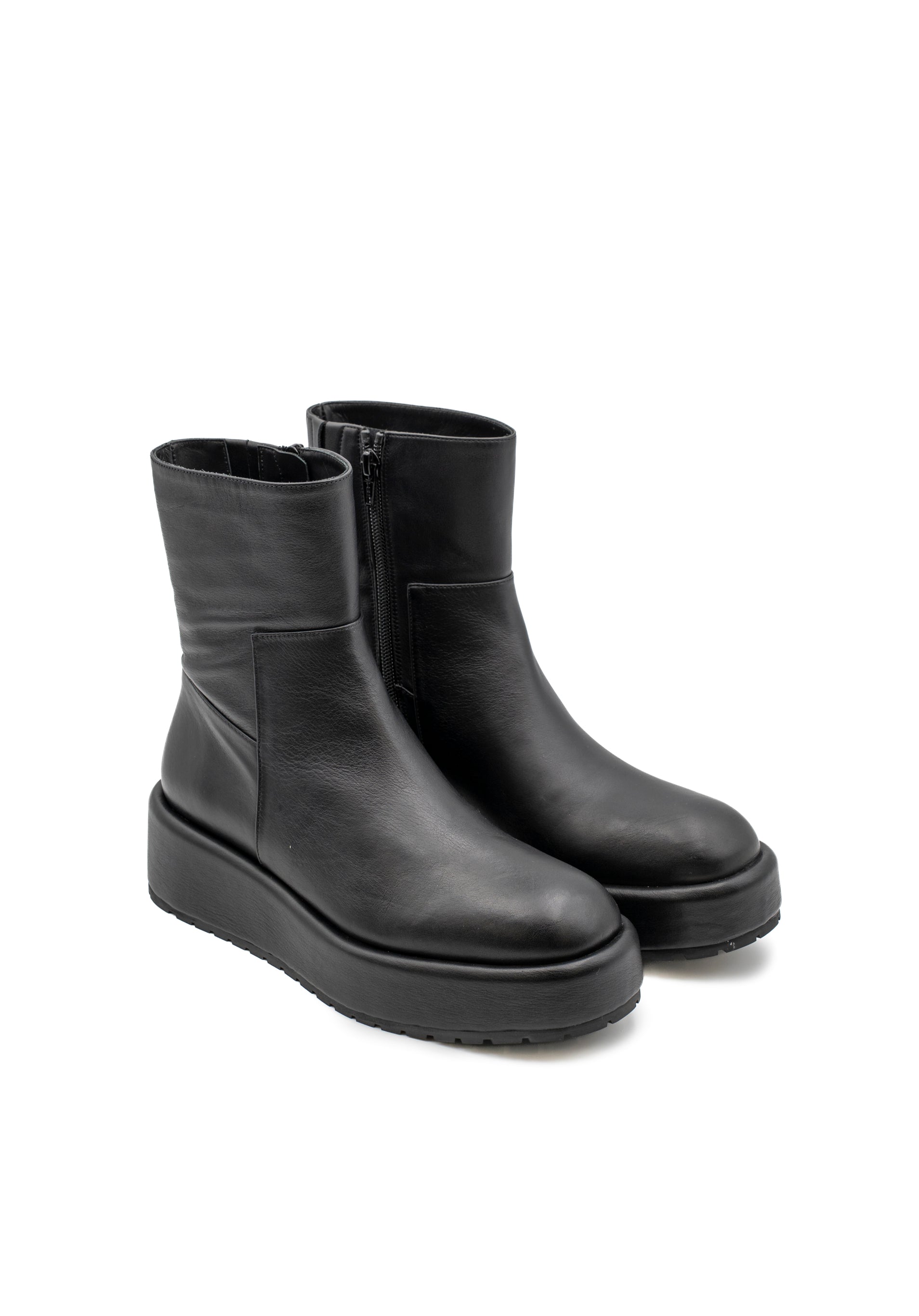 RENATA NAPPA BLACK
